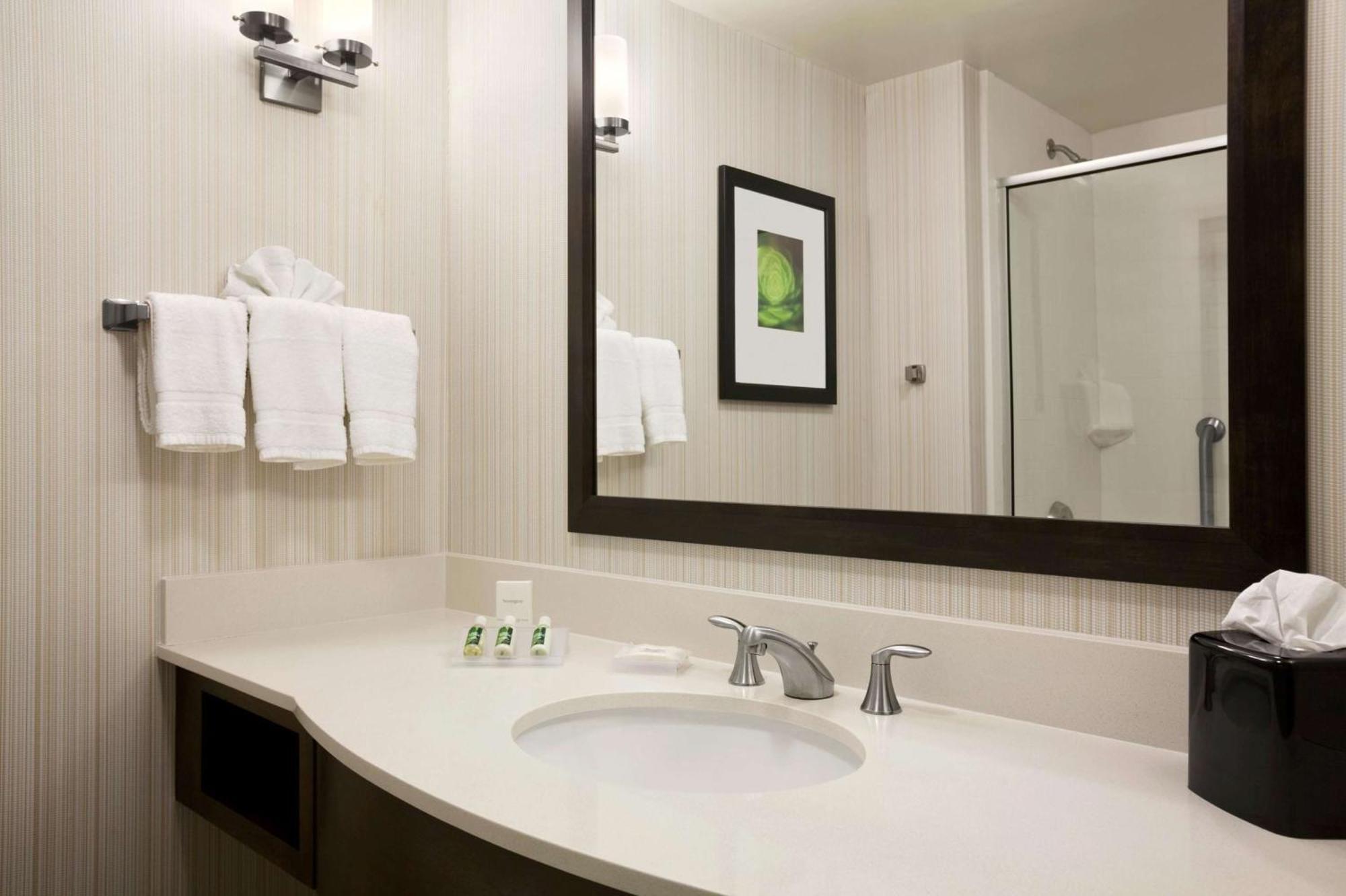 Hilton Garden Inn Rochester/Pittsford Bushnell Basin Zewnętrze zdjęcie